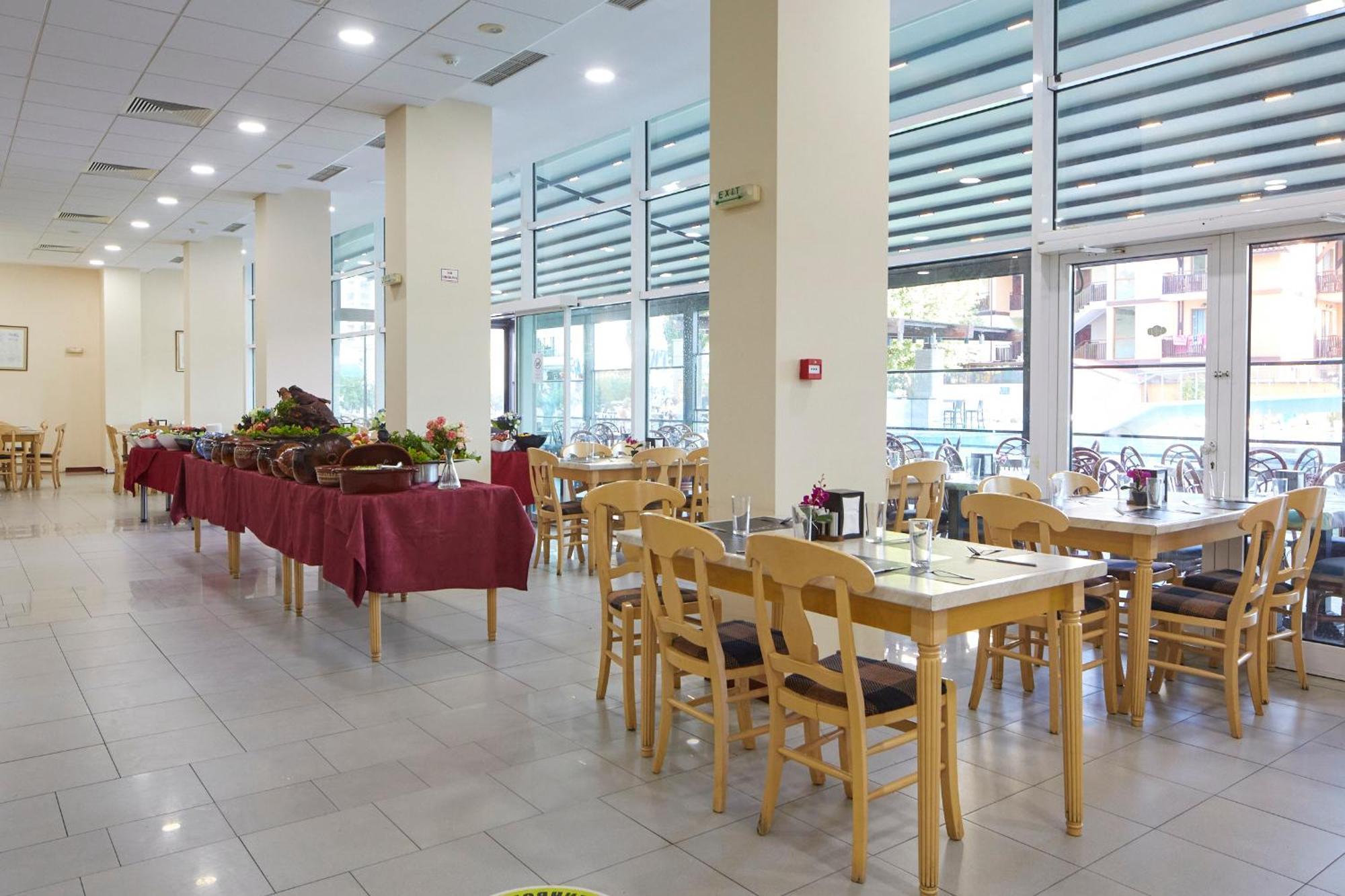 Grand Hotel Nirvana Sunny Beach Exterior foto