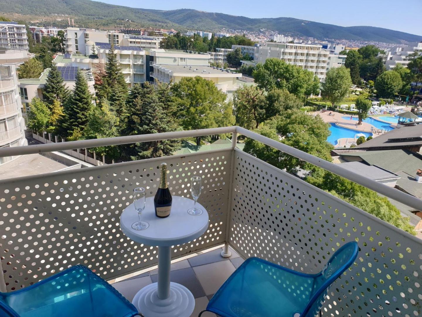 Grand Hotel Nirvana Sunny Beach Exterior foto