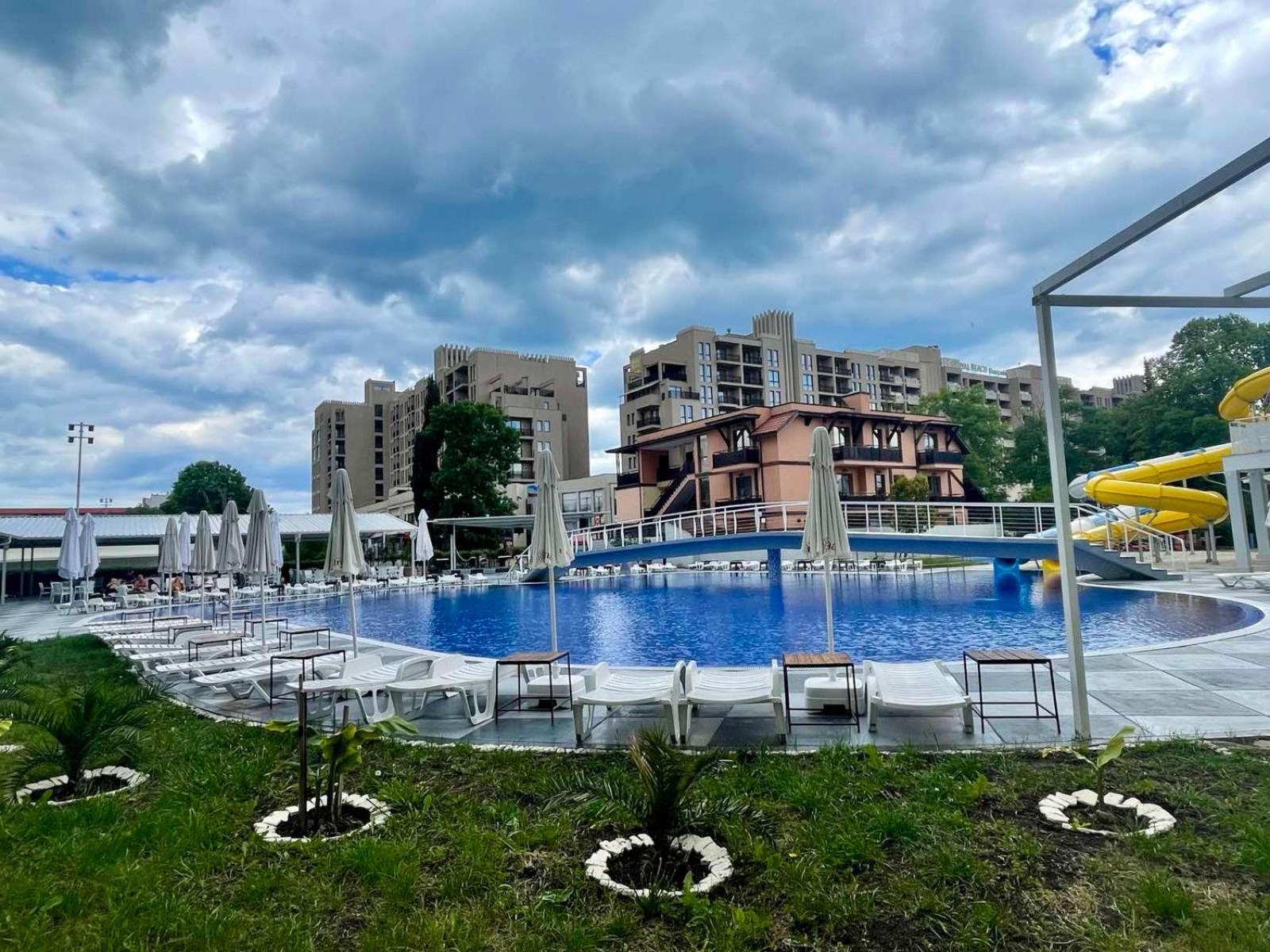 Grand Hotel Nirvana Sunny Beach Exterior foto