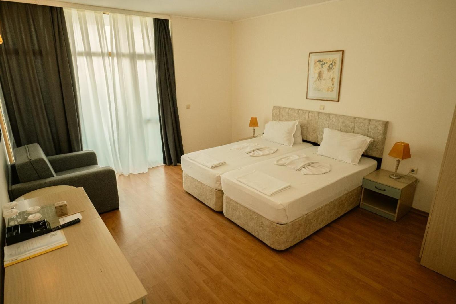 Grand Hotel Nirvana Sunny Beach Exterior foto